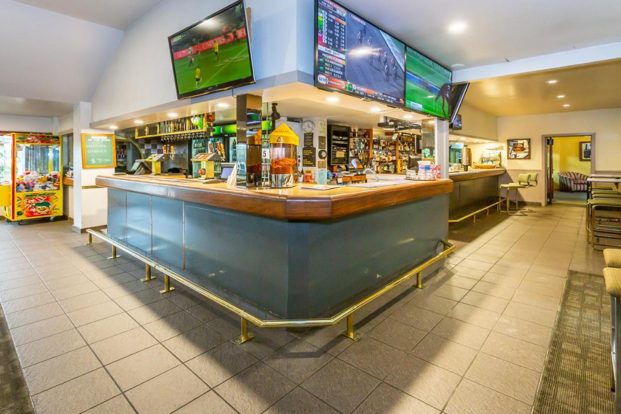 The Grand Hotel & Bar - Akaroa Luaran gambar