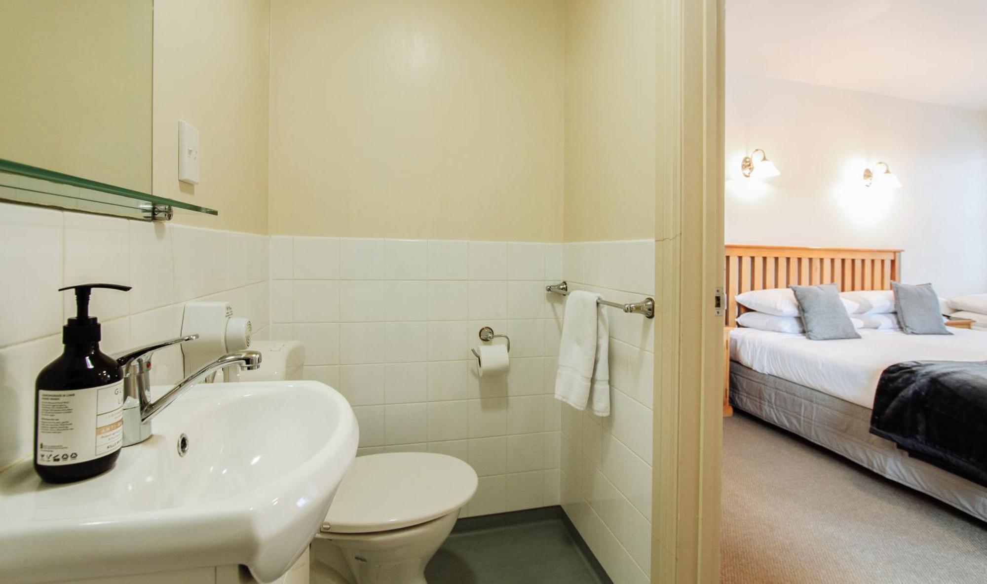 The Grand Hotel & Bar - Akaroa Luaran gambar